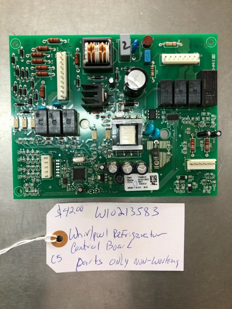 W10213583 Whirlpool Refrigerator Control Board. Parts Only Non-Working