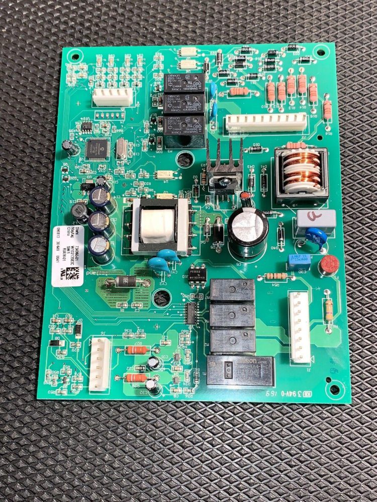 Whirlpool Maytag Refrigerator Main Control Board W10213583C